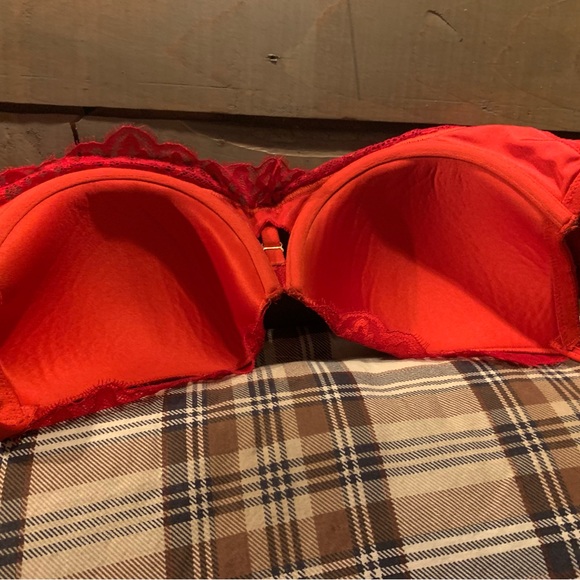 Lasenza 34 D Bra - Picture 2 of 4